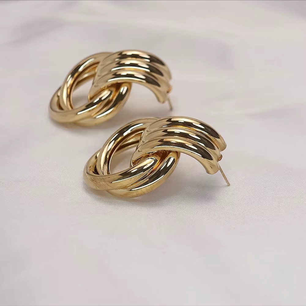 Chunky hoop earrings High-quality gold plated - Picture 9 of 14